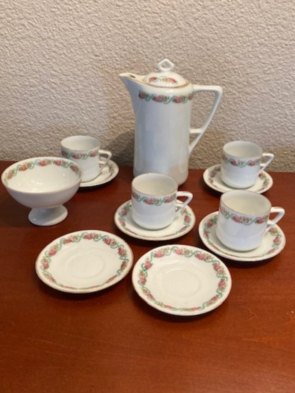 Vintage Miniature porcelain tea set !